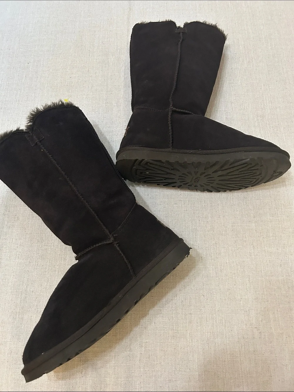 UGG Bailey Button Mid-Calf Boots Deep Purple Women's Size 10 Sheepskin Lined